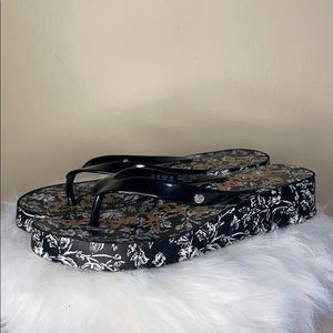 Sam Edelman Floral Print Flip Flops